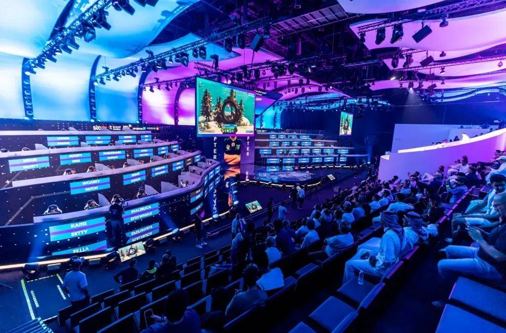 众的球员成 众的球员成