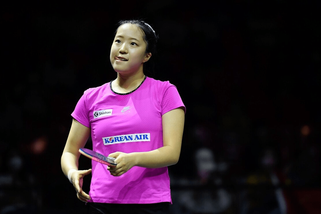 表面上看似 表面上看似