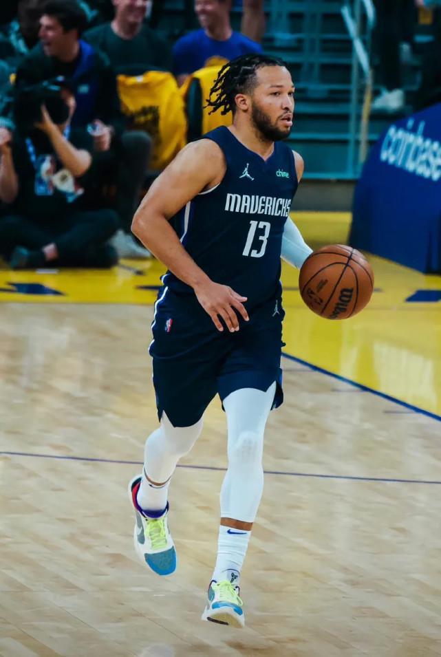 将依托独特 将依托独特